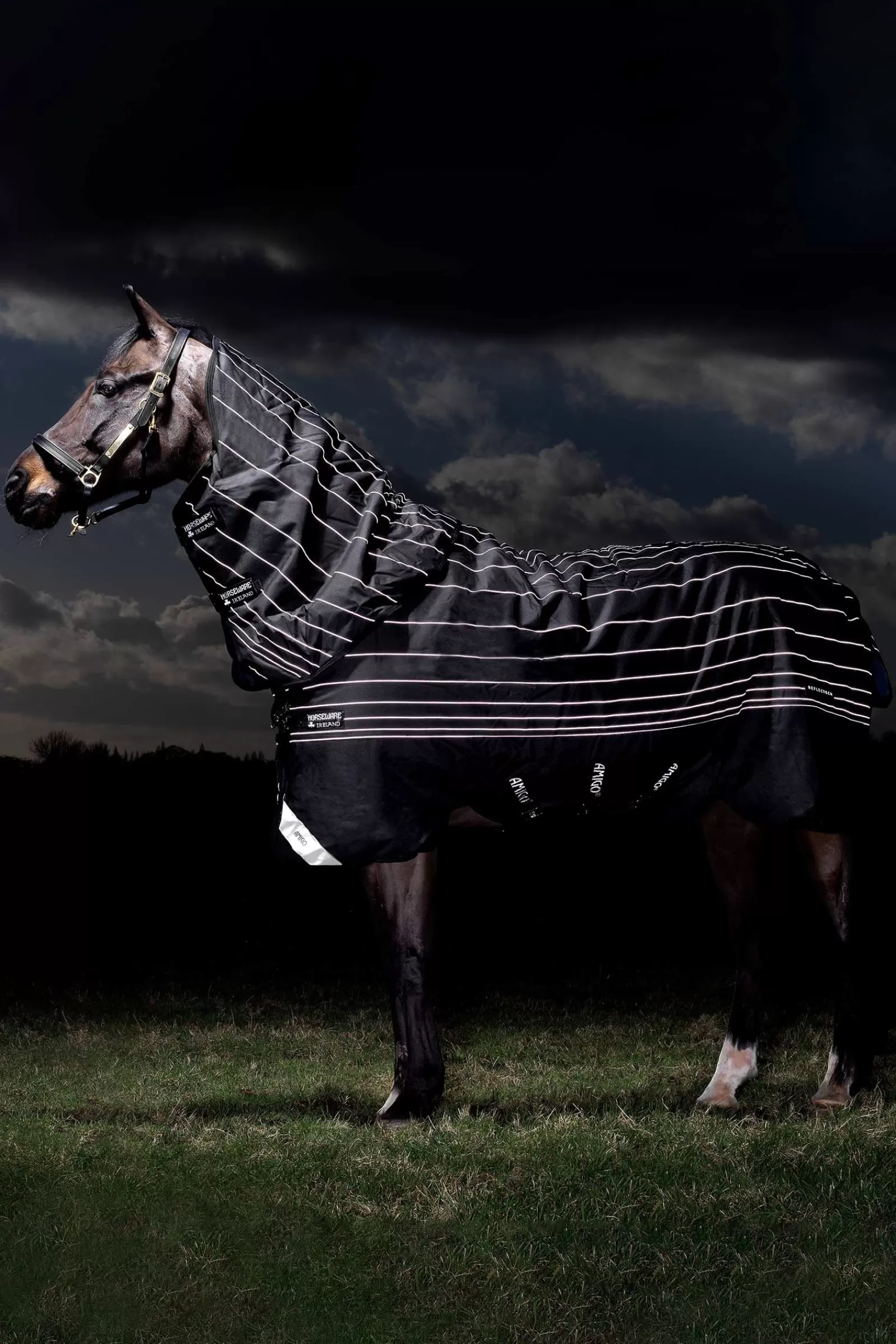 horseware Amigo Bravo 12 Reflective Plus Ulkoloimi Irrotettavalla Kaulakappaleella, 250 G Black/Reflective/Black Flash Sale